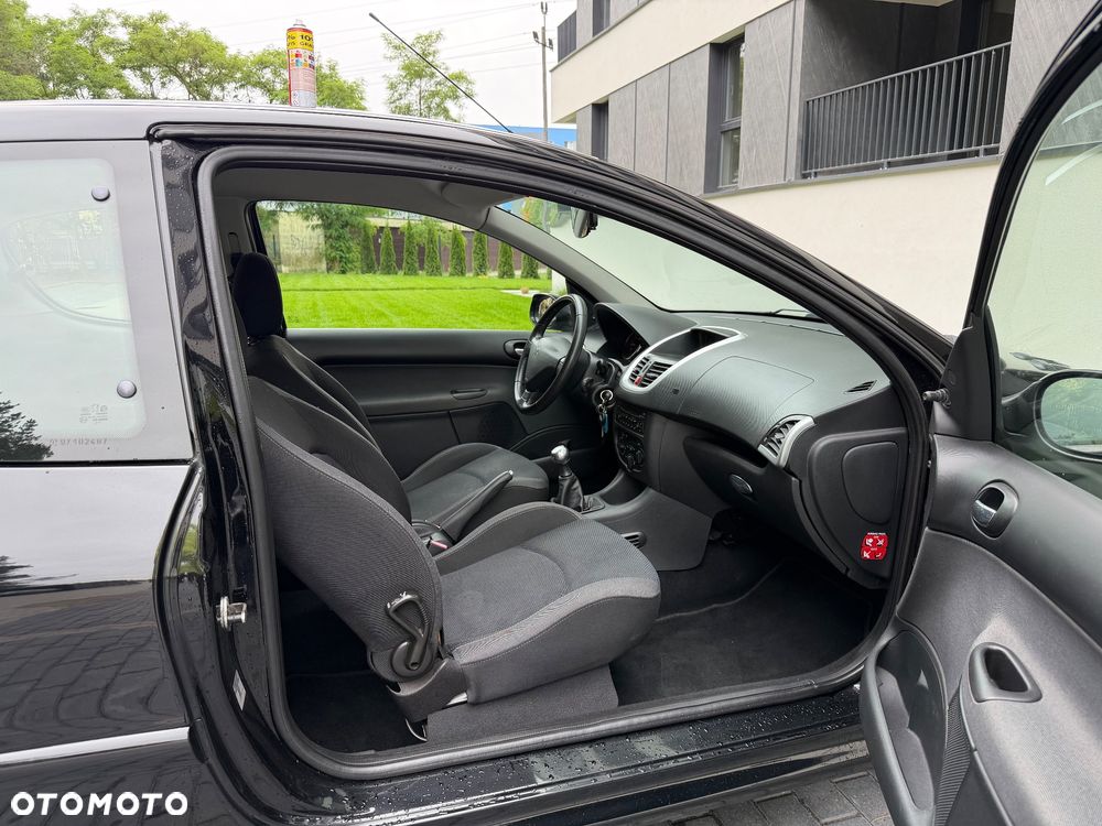 Peugeot 206 plus 1.1 Presence Euro5 - 13