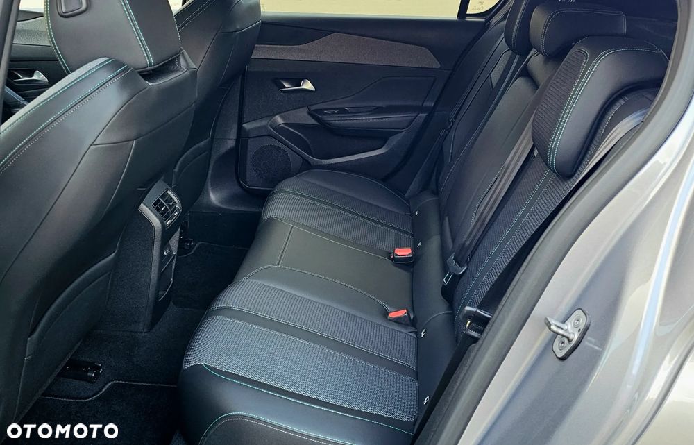 Peugeot 308 BlueHDi 130 Allure - 22