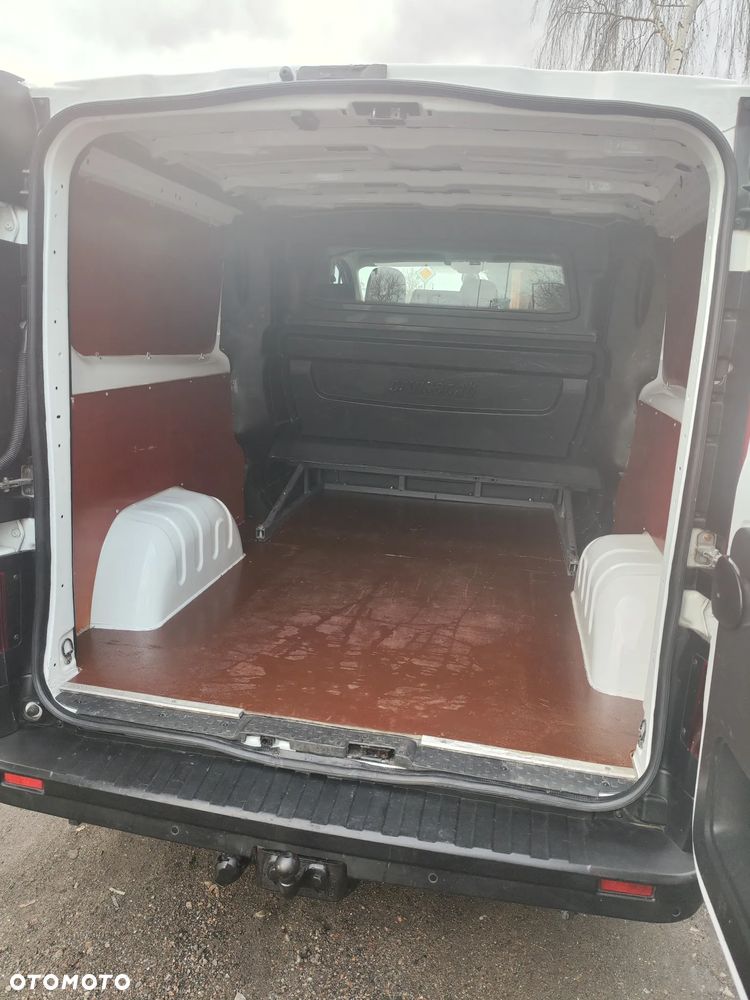 Opel Vivaro brygadówka 6osób - 8