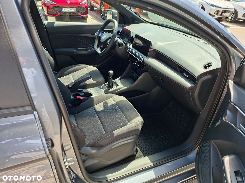 MG MG3 1.5 Excite - 16