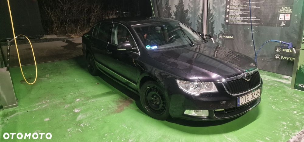 Skoda Superb 2.0 TDI Ambition DSG - 3