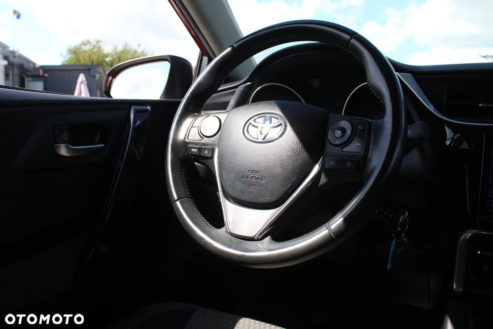 Toyota Auris 1.6 Premium Comfort - 22