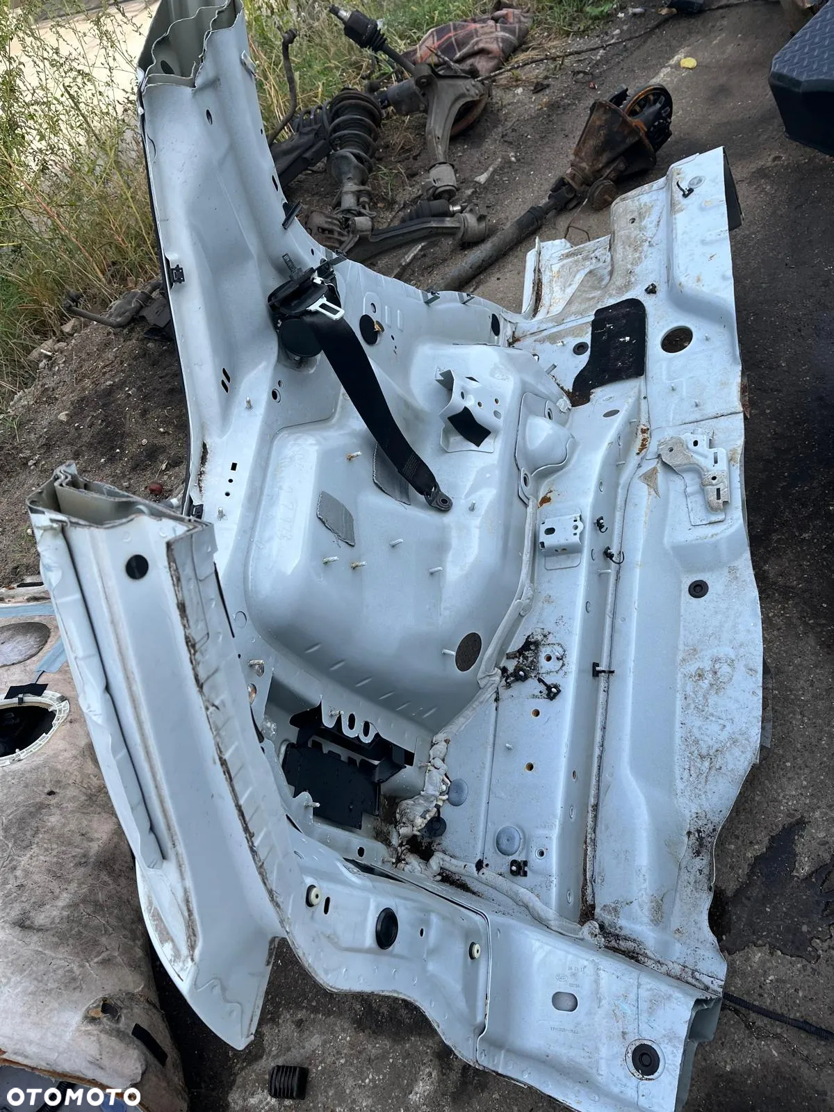 Błotnik tył tylny lewy ćwiartka Land Rover Discovery Sport L550 - 3