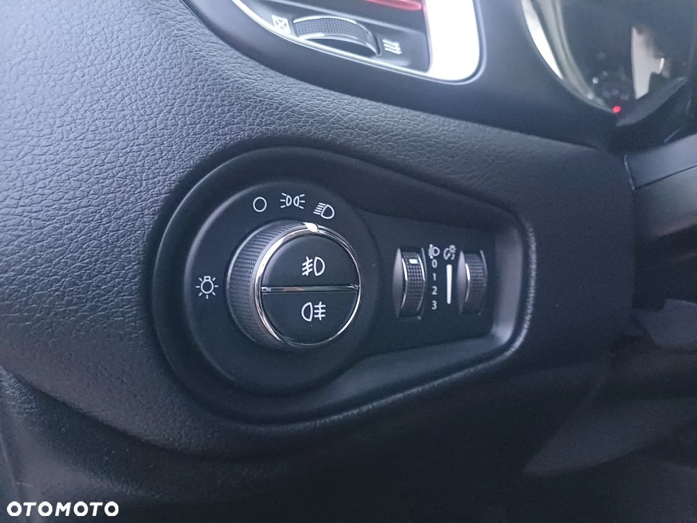 Jeep Renegade 2.0 MultiJet Limited 4WD S&S - 22