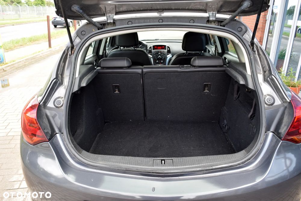 Opel Astra 1.6 Enjoy - 9