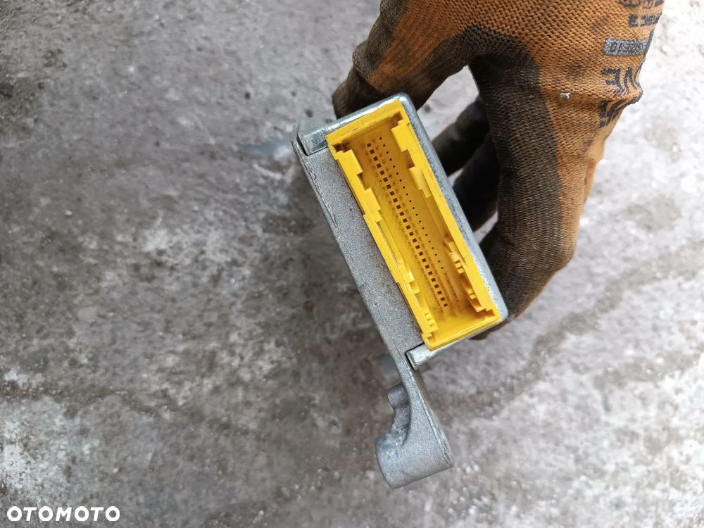SENSOR MODUŁ AIR BAG PODUSZEK TRAFIC VIVARO 01-06  8200272534 - 2