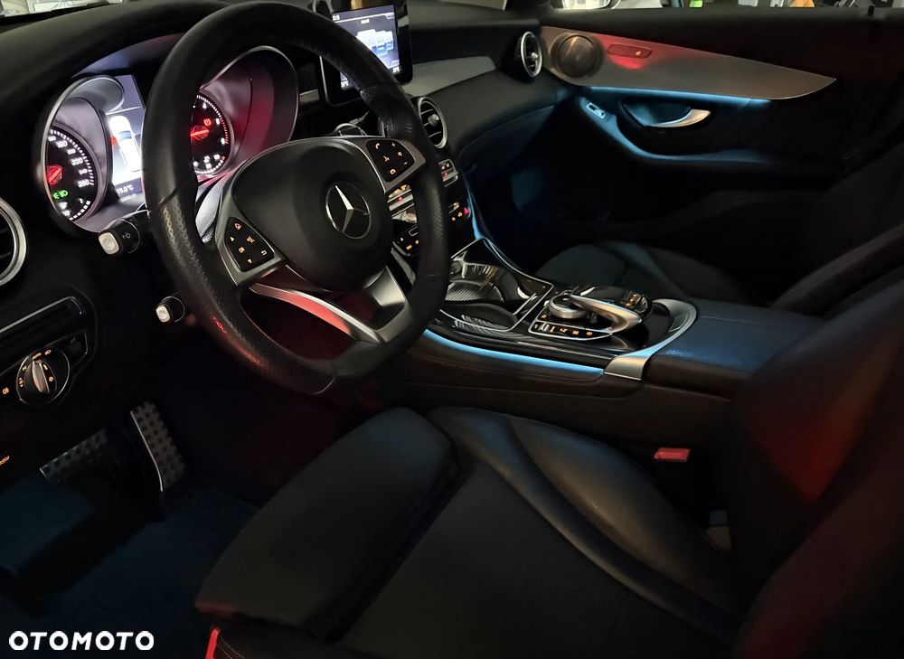 Mercedes-Benz GLC - 21