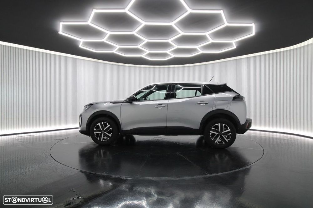 Peugeot 2008 2024 photo 3