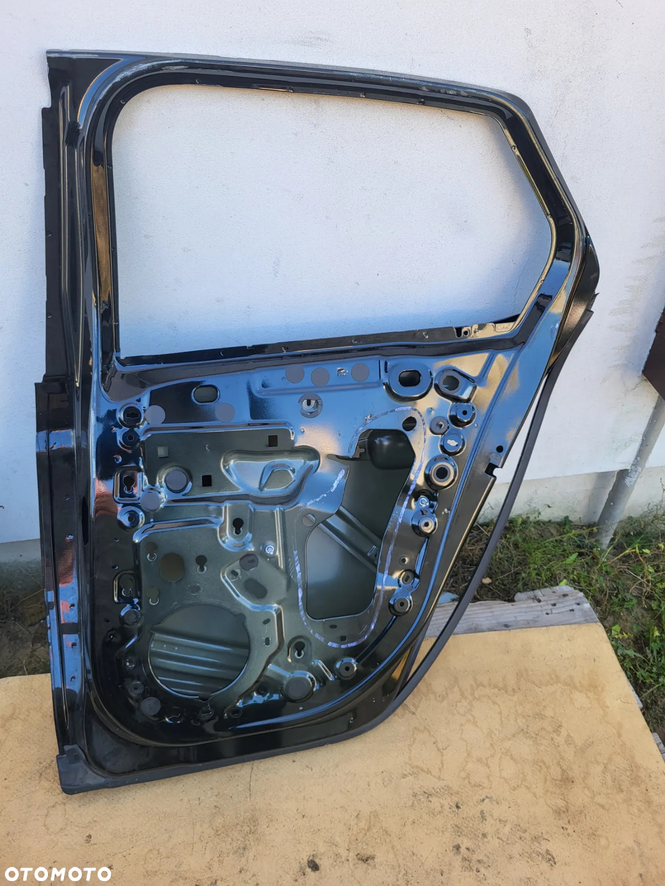 Drzwi tył tylne prawe opel corsa F 19> - 3
