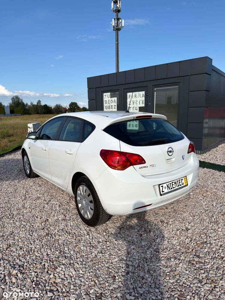 Opel Astra - 6