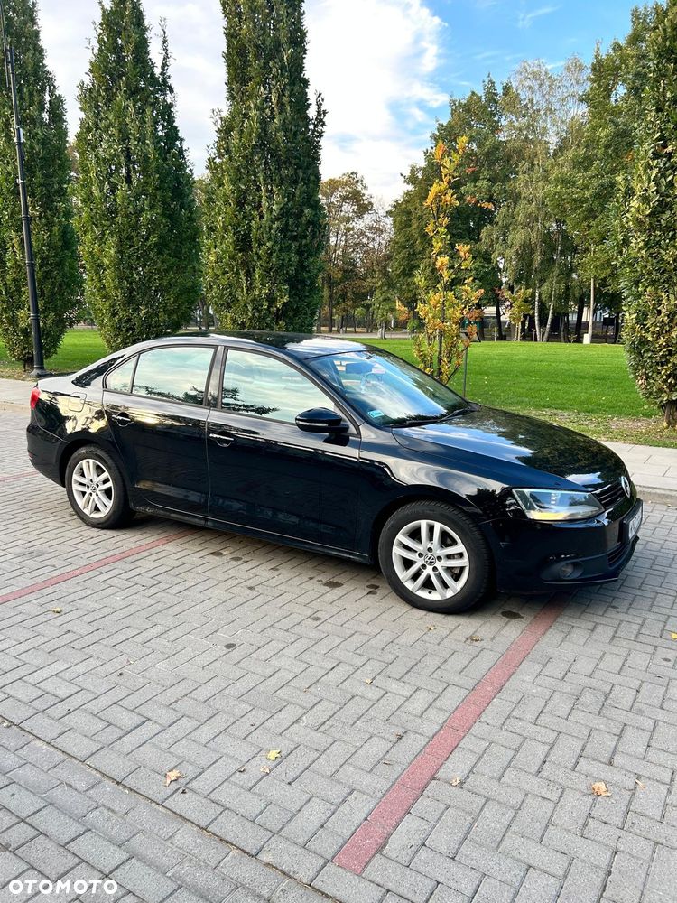 Volkswagen Jetta 2011 photo 4
