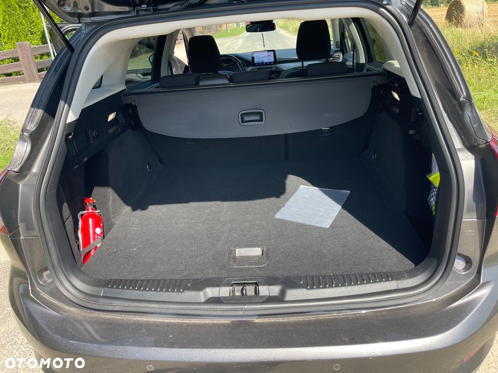 Ford Focus Turnier 1.0 EcoBoost Start-Stopp-System COOL&CONNECT DESIGN - 33