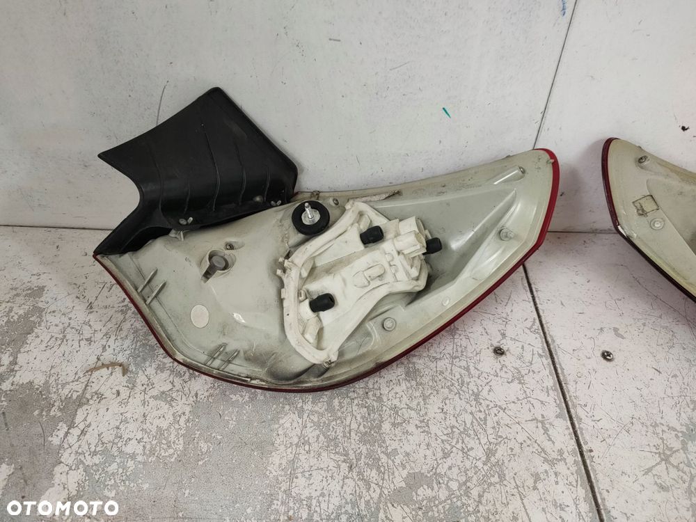 lampa prawa + lewa tył astra 4 j 5d hb jasna komplet - 11