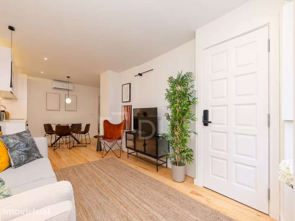 Apartamento T1, mobilado, totalmente remodelado em Lisboa - Grande imagem: 2/20