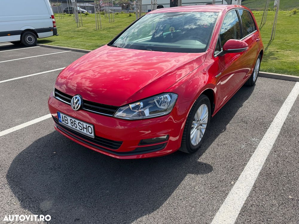 Volkswagen Golf - 2