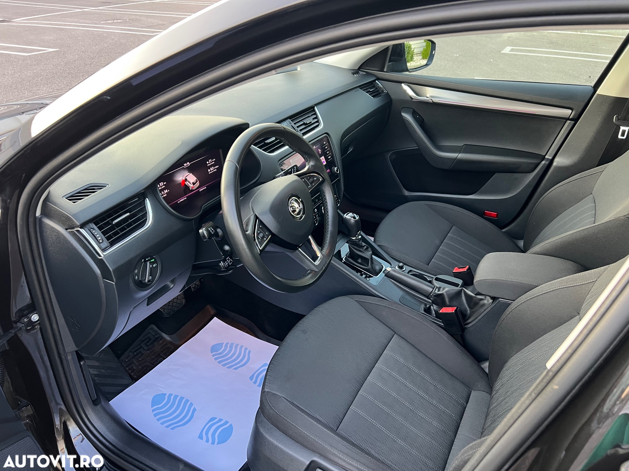 Skoda Octavia 2.0 TDI DSG Style - 9