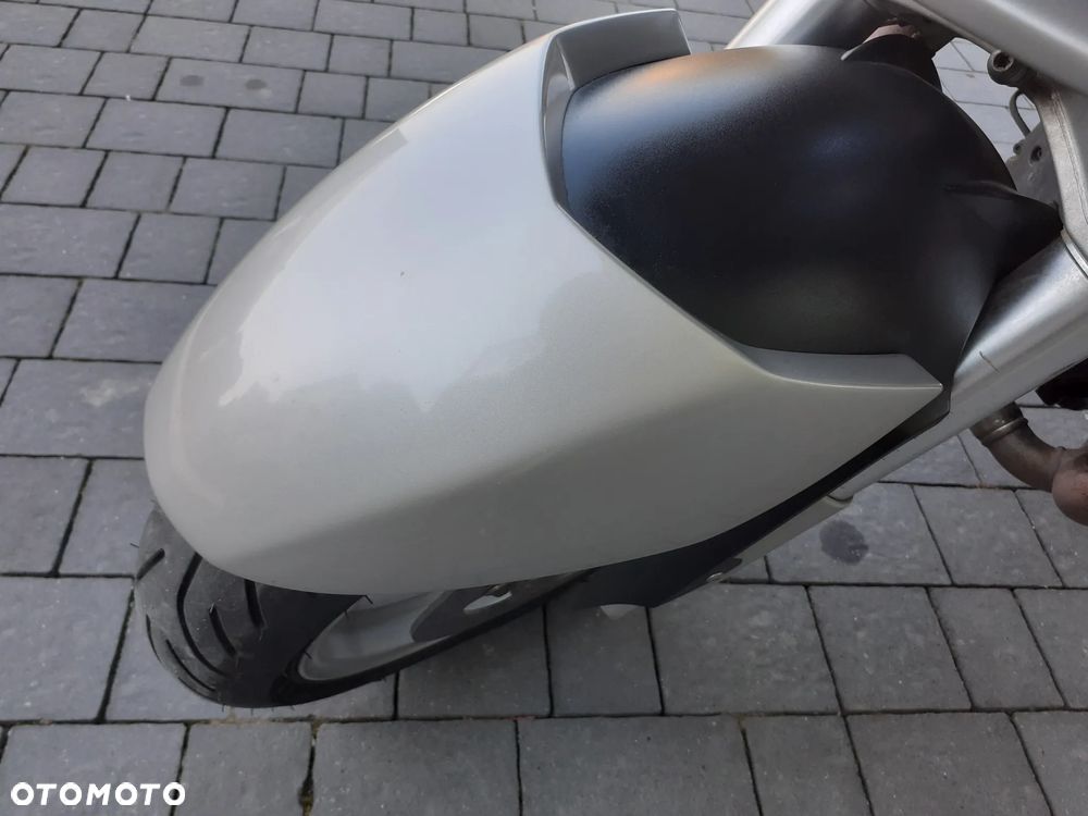 BMW R - 6