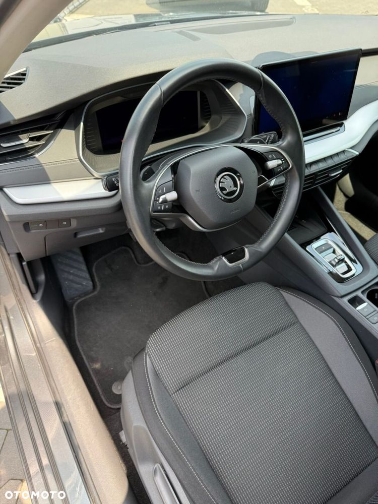 Skoda Octavia 1.5 TSI mHEV Selection DSG - 11