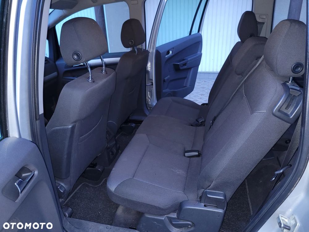 Opel Zafira 1.8 Essentia - 11