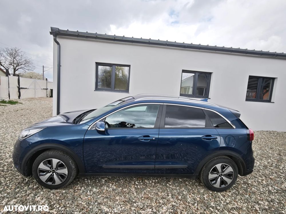 Kia Niro 1.6 GDI 2WD Aut. Spirit - 9
