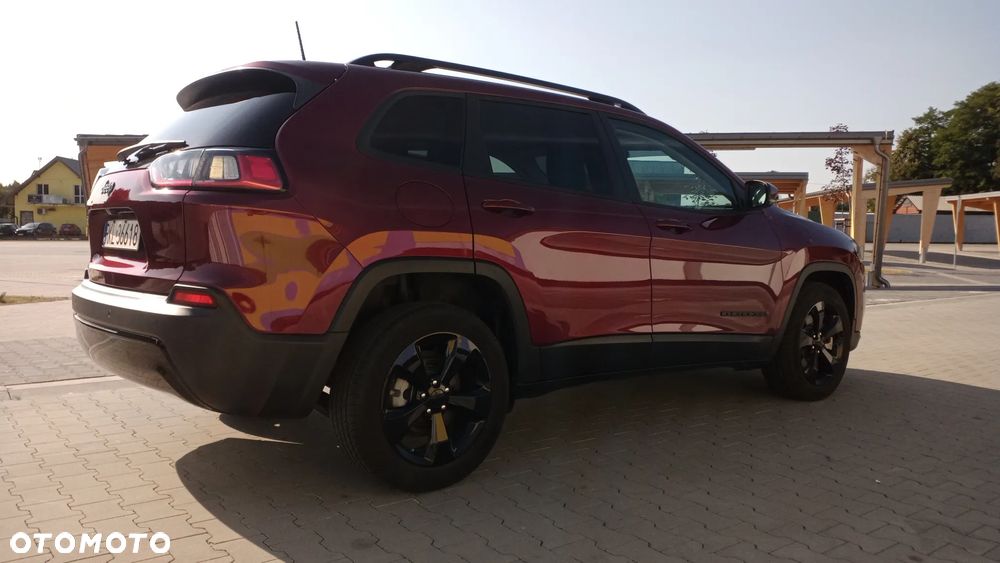 Jeep Cherokee - 9