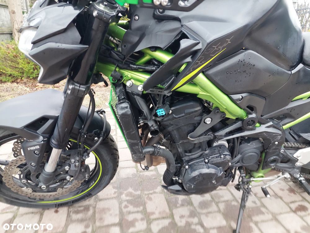 Kawasaki Z 900 - 19