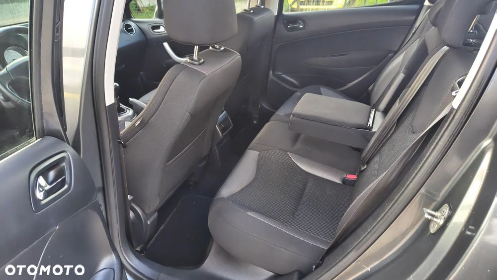 Peugeot 308 120 VTi Style - 17