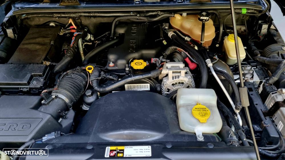 Jeep Wrangler Unlimited 2.8 CRD ATX Sahara Adventure Edition - 24