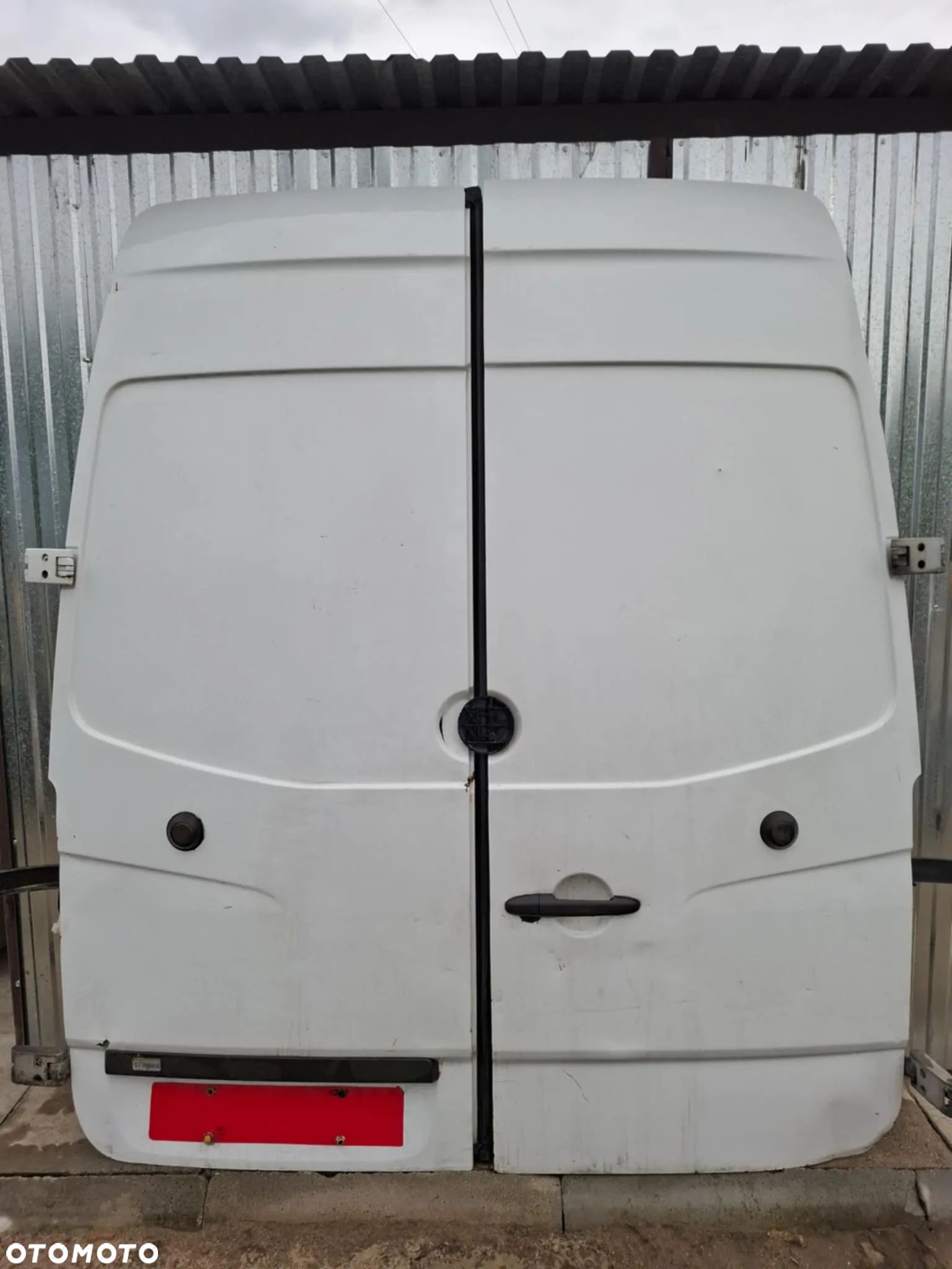 DRZWI TYLNE PRAWE LEWE MERCEDES SPRINTER W906 MAXI CRAFTER - 1