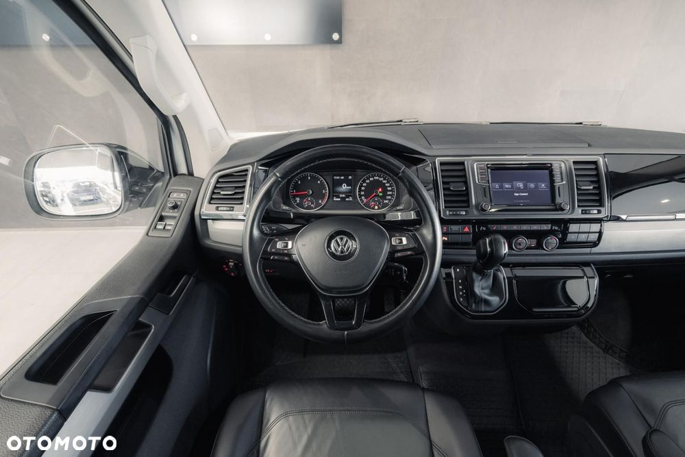 Volkswagen Multivan - 12