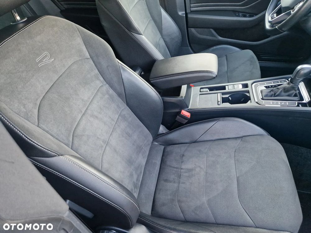 Volkswagen Arteon 2.0 TDI SCR 4Motion DSG R-Line - 28