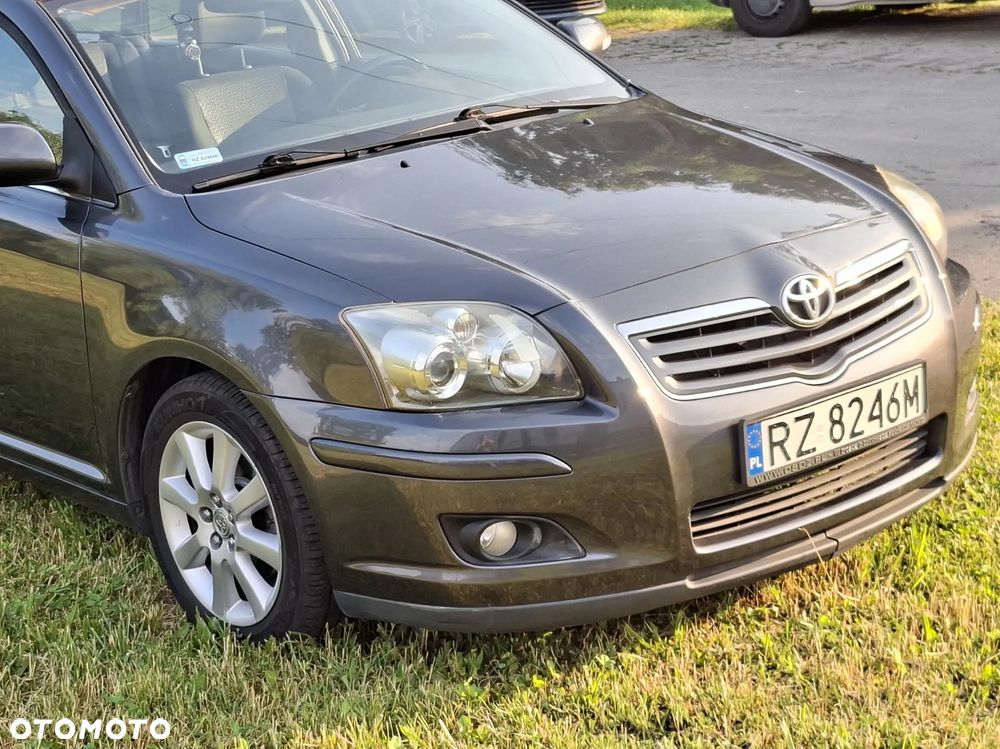 Toyota Avensis 1.8 VVT-i Sol - 7