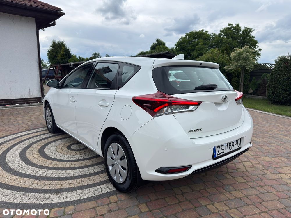 Toyota Auris 1.33 VVT-i Active - 14