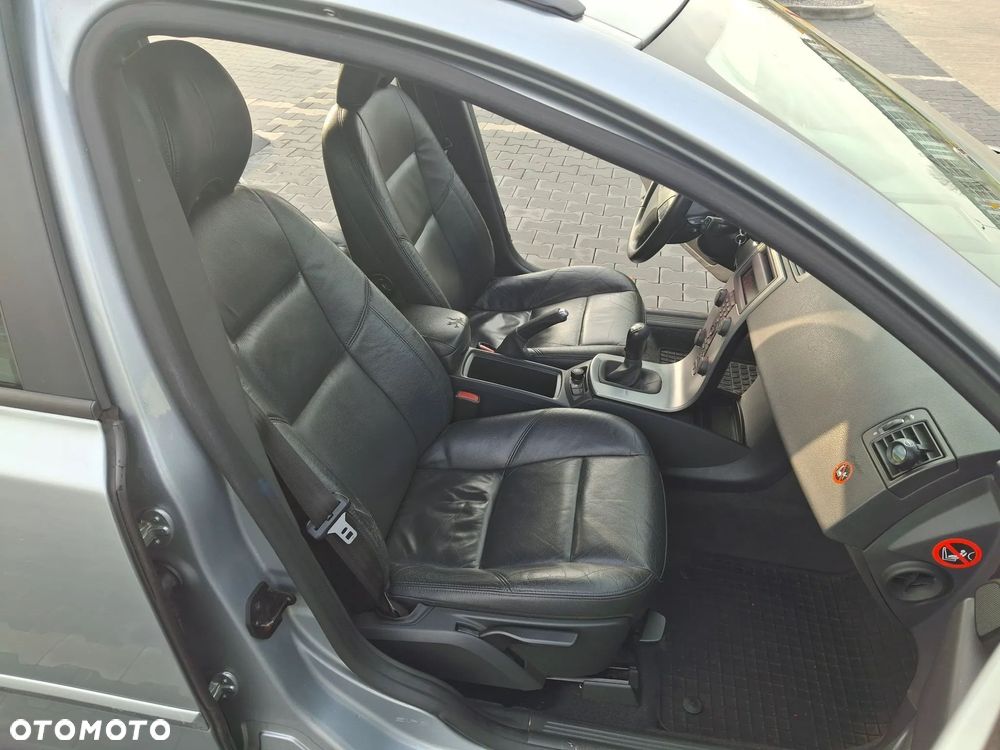 Volvo V50 2.0D DPF Summum - 12