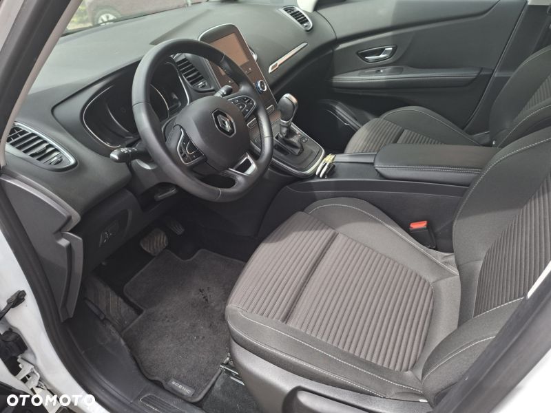 Renault Scenic - 17