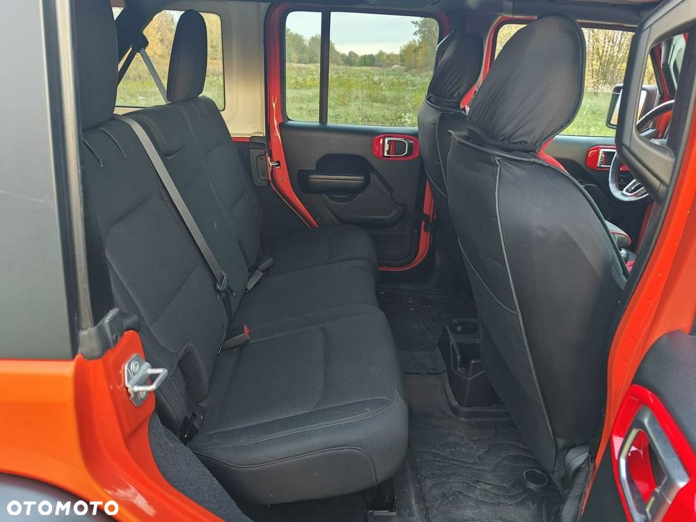 Jeep Wrangler - 23