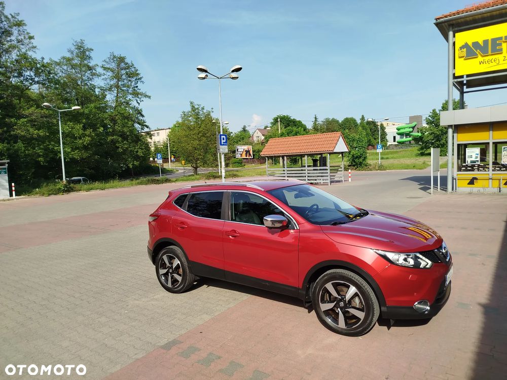 Nissan Qashqai 1.6 DIG-T Tekna - 1