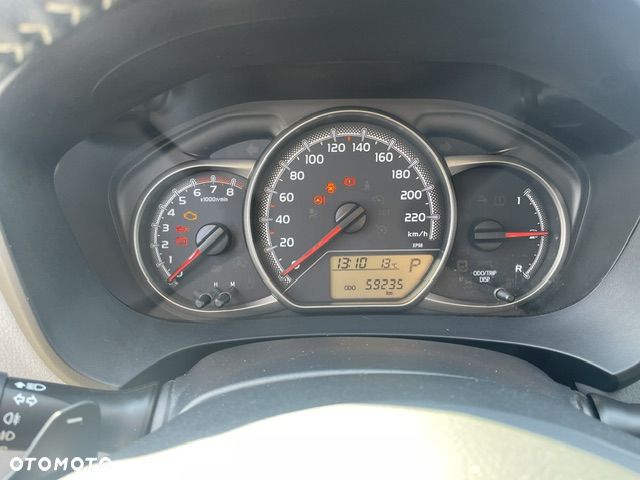 Toyota Yaris 1.33 Premium MS - 12