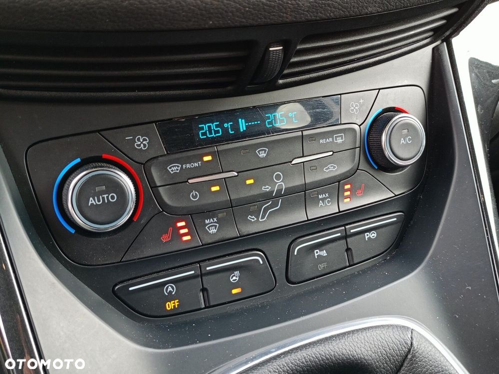 Ford Kuga 1.5 EcoBoost FWD Titanium - 15
