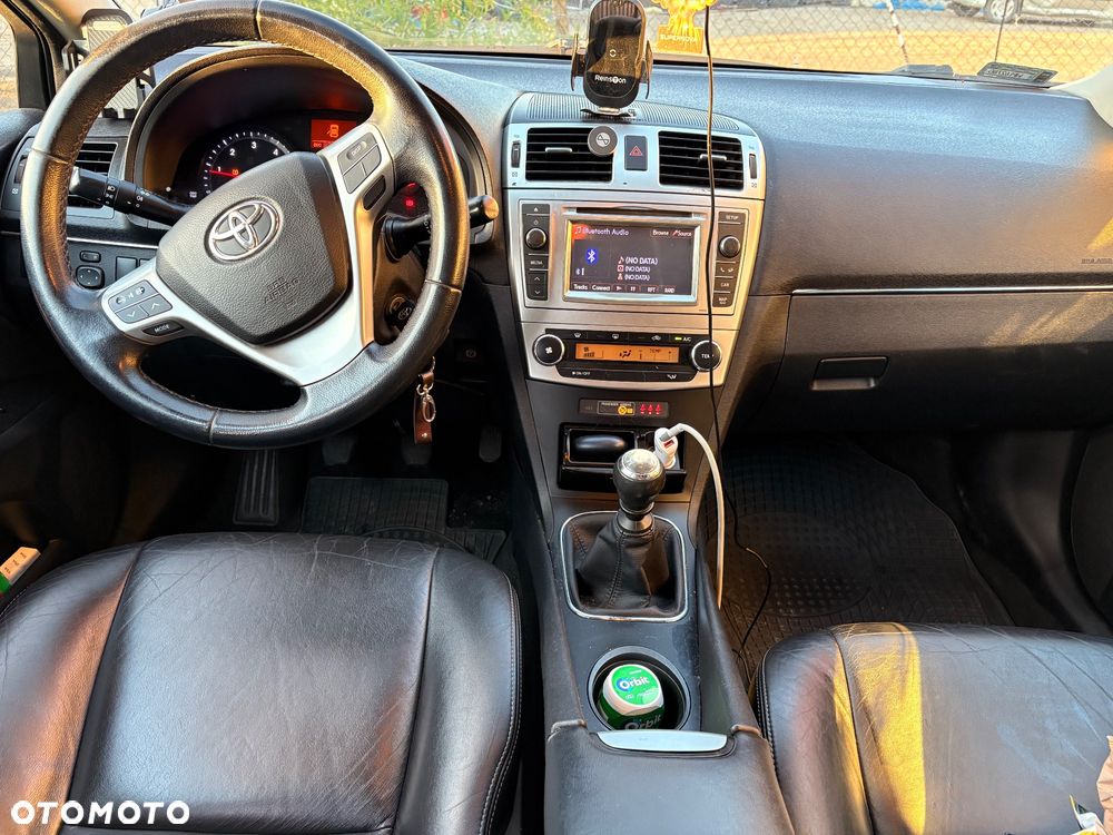 Toyota Avensis 2.0 D-4D Active - 8