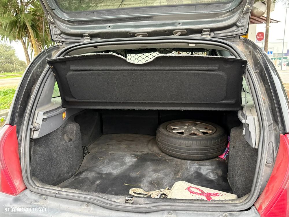 Renault Clio 1.9 D RN - 7