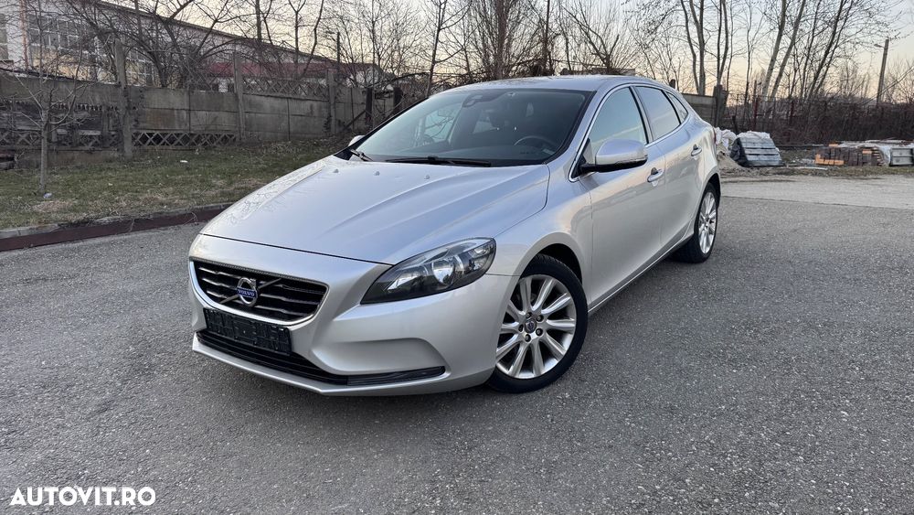 Volvo V40 D2 ECO Summum - 1