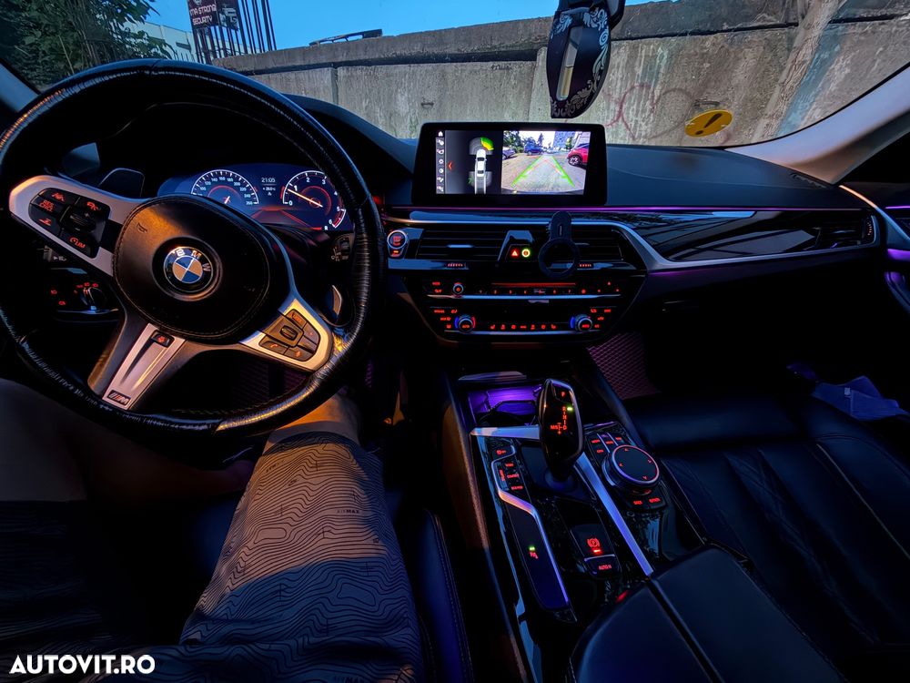 BMW Seria 5 530d xDrive AT - 10
