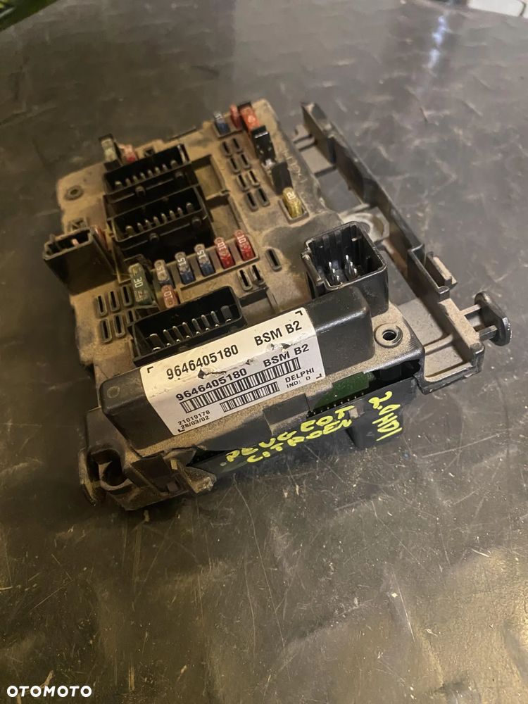 Moduł BSM B2 Citroen Peugeot 2.0 HDI skrzynka bezpieczników OE - 1