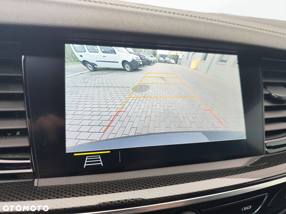 Opel Insignia - 31