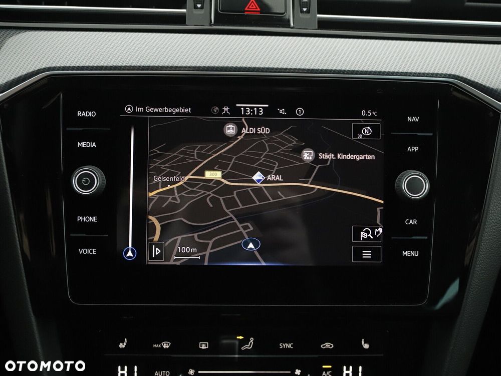Volkswagen Passat - 18
