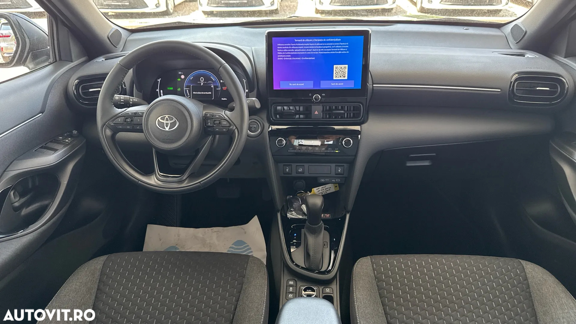 Toyota Yaris Cross 1.5 VVT-i HSD 4x4 Dynamic - 6