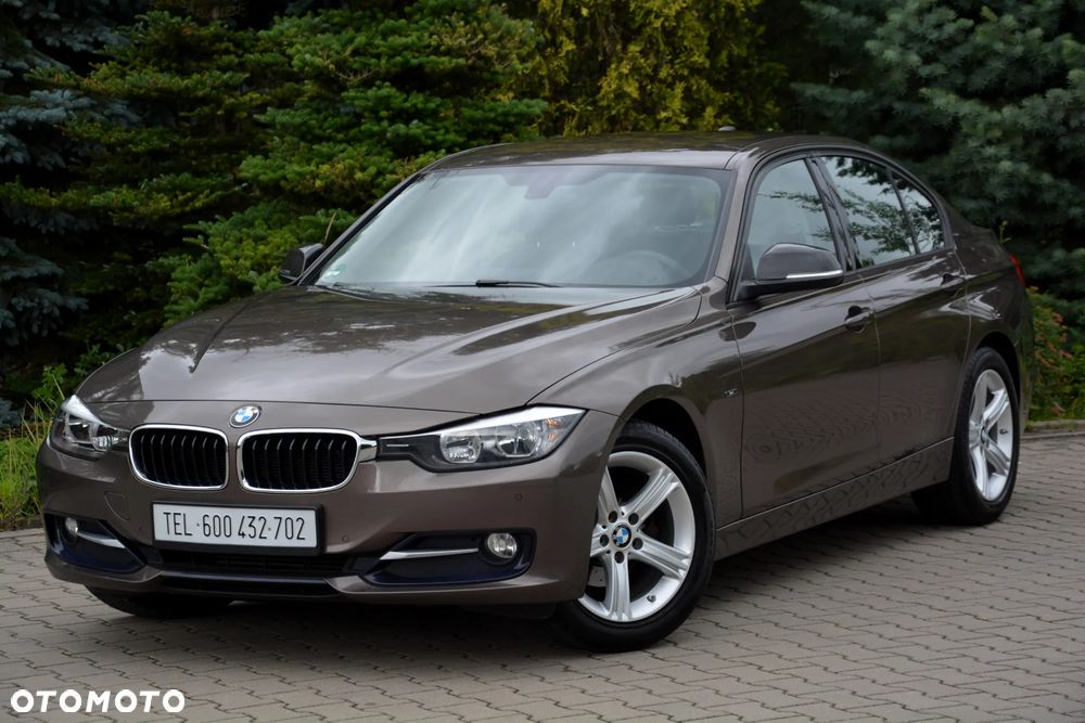 BMW Seria 3 318d Blue Performance Sport Line - 13
