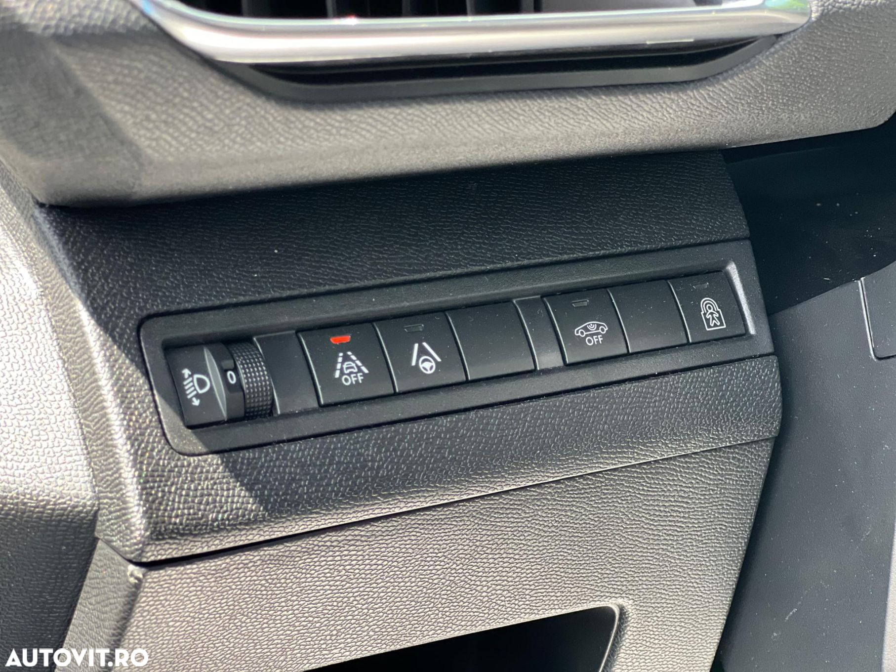 Peugeot 3008 PureTech 130 Stop & Start EAT6 Allure - 21