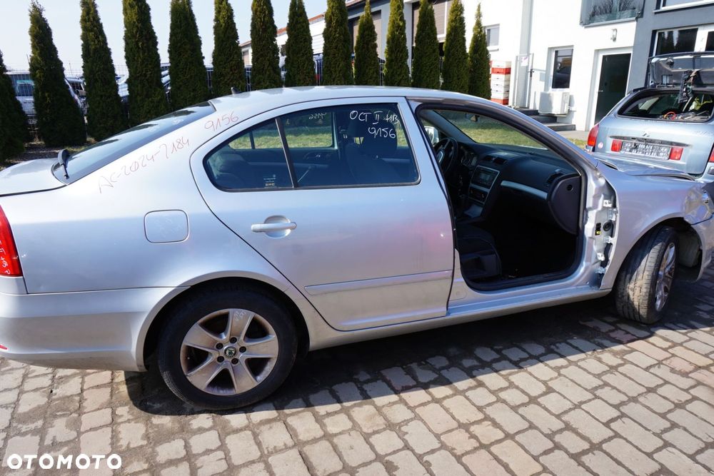 SKODA OCTAVIA II LIFT 5D HB 2010 9156 1.8 FSI CDAA 160KM MDP SREBRNY na części - 6